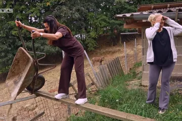 Sanja suočena s prvim radnim izazovima na farmi i nije odu&scaron;evljena: 'Mogla bih za vikend ovdje doći, ali svakodnevno ne'