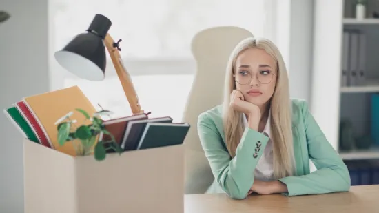 Dobila je otkaz jer je uporno na posao dolazila ranije!