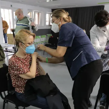 Epidemija gripe 'pokosila' Hrvatsku! Hrstić: 'Tko želi provesti Božić sa svojima neka se cijepi'