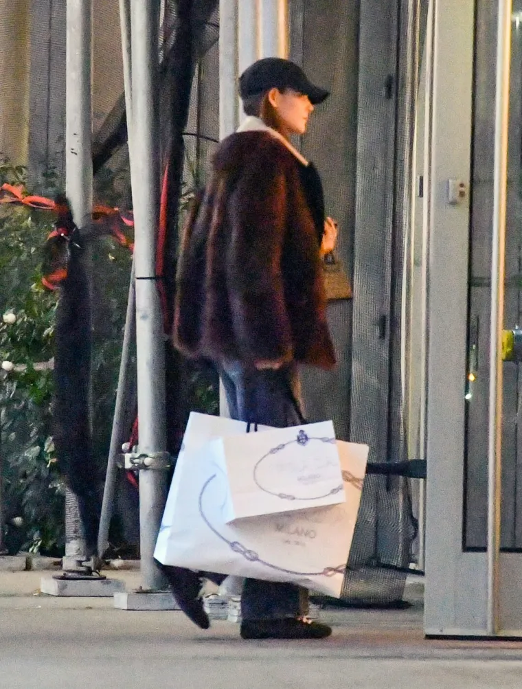 Leonardo DiCaprio prekršio svoje pravilo 'ispod 25'? Djevojka mu ima 27 godina, a veza još traje