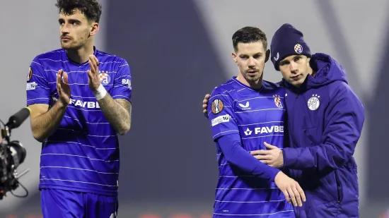 Dinamo je bio blijed, ali ugostili su zlatne goste i dali im poseban poklon