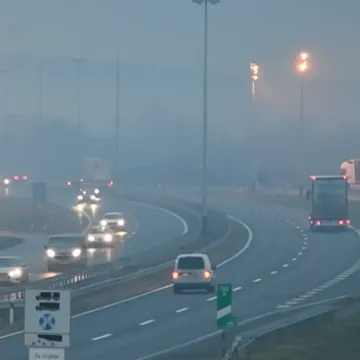 Iz HAK-a upozorili vozače zbog uvjeta na cestama: 'Maglene zavjese su opasne situacije'