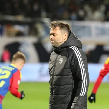 Hajduk pred utakmicu na Maksimiru ostao bez standardnog prvotimca, ovo je vjerojatni sastav