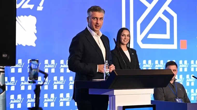Plenković opomenuo Mladež HDZ-a, ali kad je ovo rekao svi su morali krenuti pljeskati