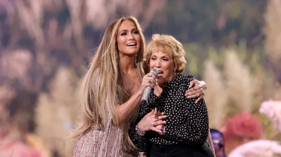 Jennifer Lopez priredila majci feštu za 80. rođendan: Pozirala sa sestrama koje rijetko vidimo