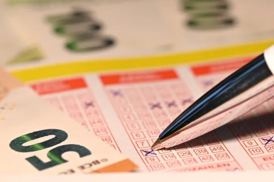 Osvojio 10 milijuna na lotu pa sve izgubio: Ulagao je i po Hrvatskoj, a ovako je točno propao