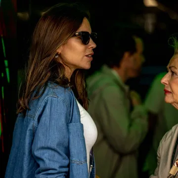 Plijeni poglede gdje god se pojavi: Ima 38 godina, troje djece i uskoro rađa prvo dijete F1 legendi