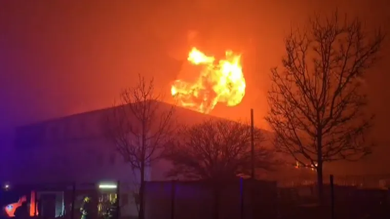 Vatra progutala dio CIAK-a usred noći! Zrak je zagađen, a radnici u šoku: 'Teško je...'