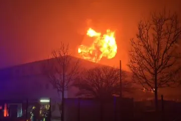Vatra progutala dio CIAK-a usred noći! Zrak je zagađen, a radnici u &scaron;oku: 'Te&scaron;ko je...'