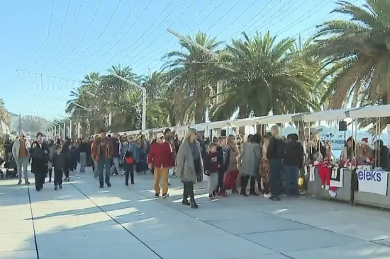 Sunčan dan i veliko srce: Splitska riva okupila dobre ljude u humanitarnoj akciji