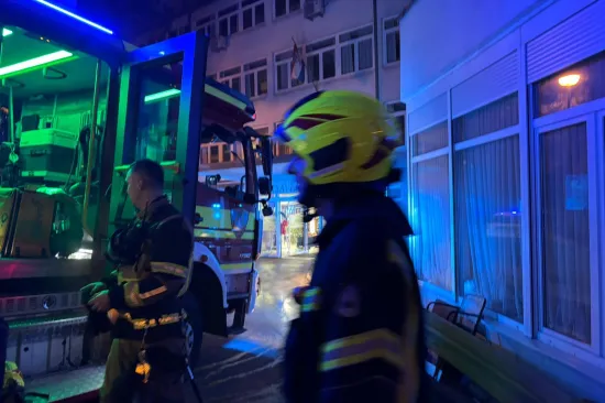 Izbio požar u domu za starije s 250 &scaron;tićenika, vatrogasci iza&scaron;li na teren. Poznat je uzrok