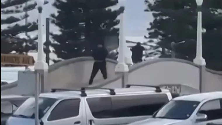 Masakr u Sydneyu proglašen terorističkim činom: Raste broj mrtvih, ubijen jedan napadač