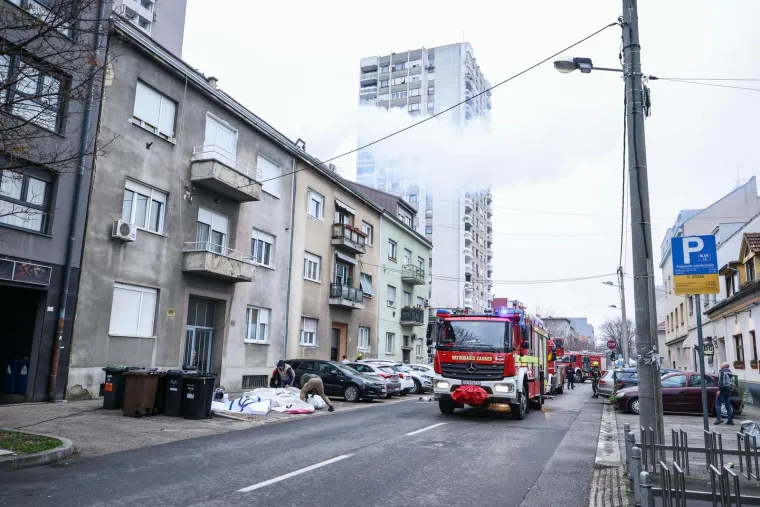 Požar na krovi&scaron;tu zgrade kod Doma sportova u Zagrebu: Vatrogasci otkrili &scaron;to se dogodilo