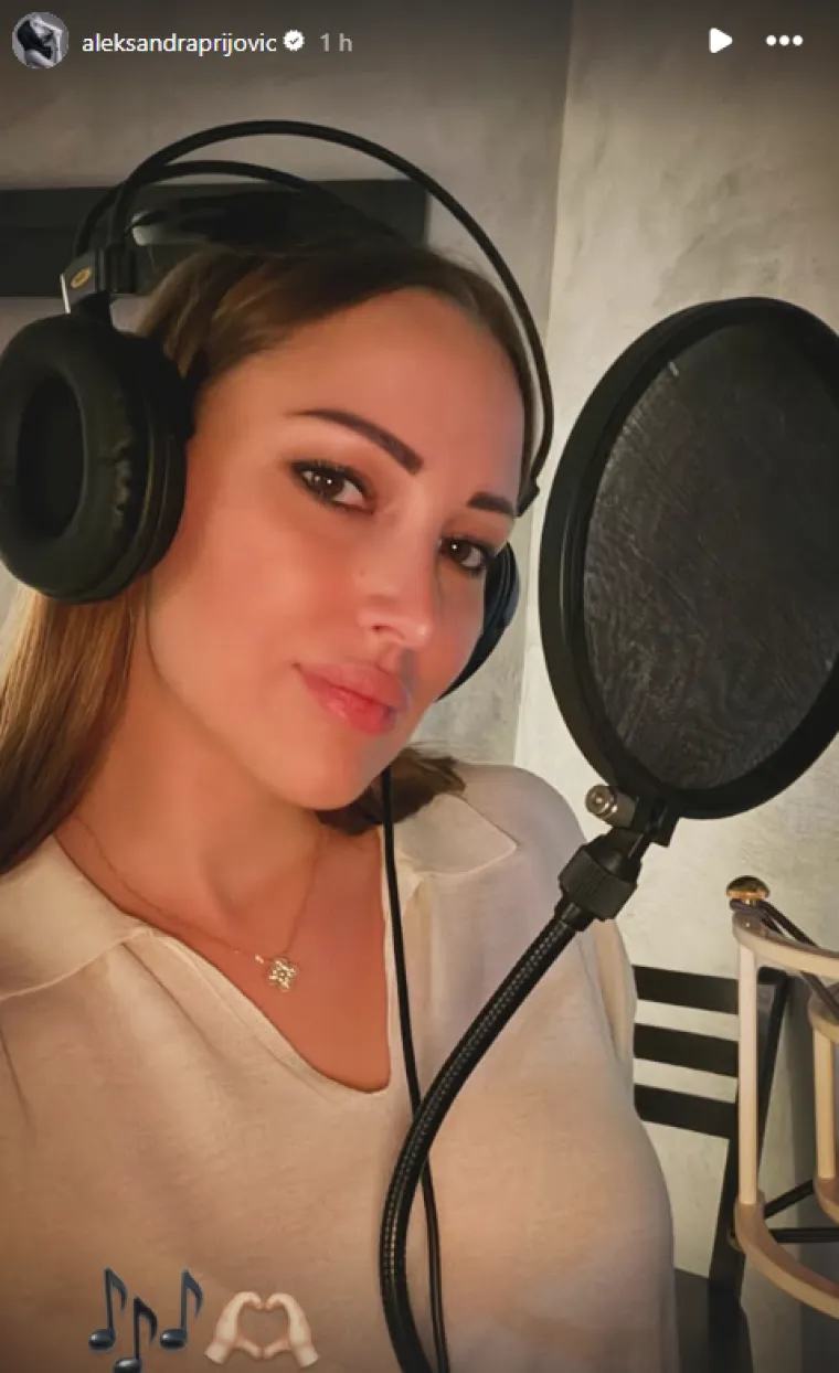 Aleksandra Prijović tri mjeseca nakon poroda ponovno u akciji: Otkrila na čemu sada radi