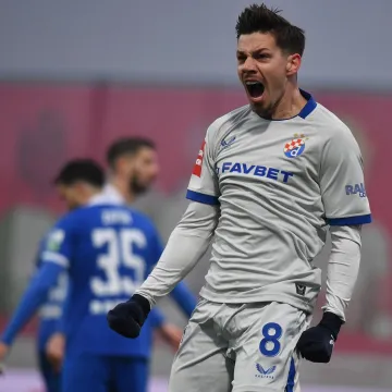 Pukla petarda, Dinamo slavio, a navijači ističu samo jednu važnu činjenicu