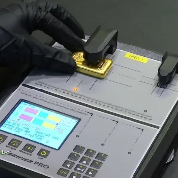 Dva kilograma zlata vrijedi kao stan u Zagrebu, ako je pravo. Donosimo kako se testira