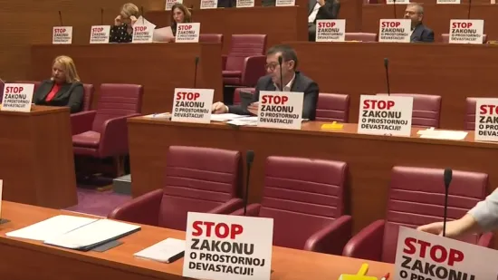 Pljušte žestoke optužbe uoči glasanja o Bačićevim zakonima: SDP najavio ustavnu tužbu