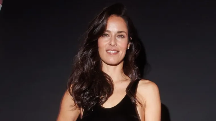 Ana Ivanović u nikad zavodljivijem izdanju: Vitku liniju istaknula je u uskoj haljini