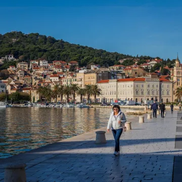 Konačno malo sunca! Anticiklona prekida sivilo, no magla i dalje hvata dijelove Hrvatske