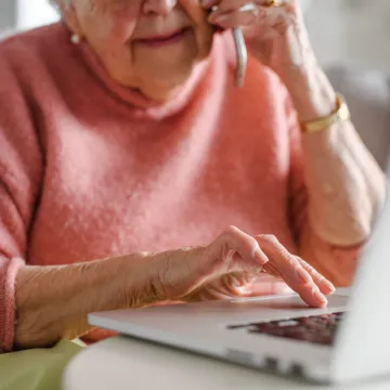 Lažni doktor opelješio Hrvate. Objavljeno kako im je ukrao 150.000 eura