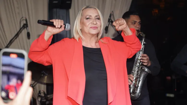 Nakon te&scaron;ke operacije: Vesna Zmijanac pu&scaron;tena kući, evo tko je do&scaron;ao po nju u bolnicu