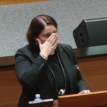 Potresan govor SDP-ovke u Saboru: 'Pa takav čovjek ne može &scaron;etati okolo s pi&scaron;toljem...'