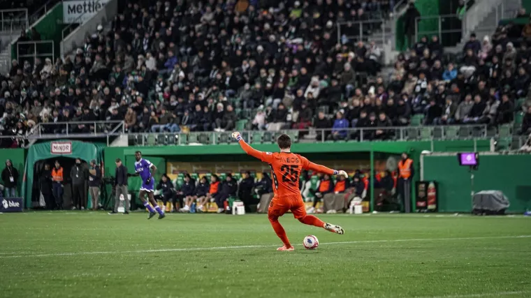 Biv&scaron;i golman Hajduka izluđuje napadače! Sprema se i veliki transfer: 'Već dugo brani odlično'