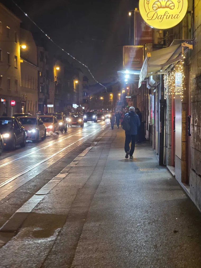 Sudar BMW-a i tramvaja na zagrebačkoj Ilici: 'Kao da nema dovoljno gužve po gradu'
