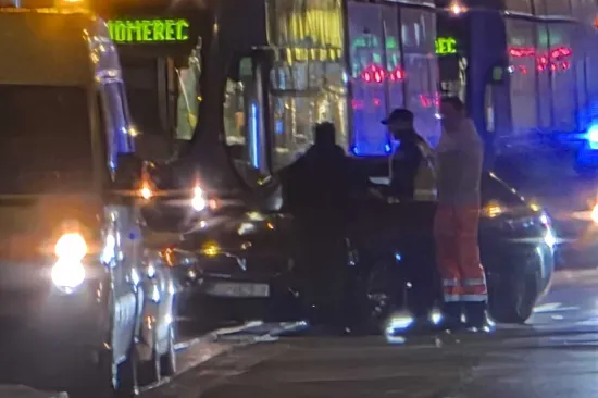 Sudar BMW-a i tramvaja na zagrebačkoj Ilici: 'Kao da nema dovoljno gužve po gradu'