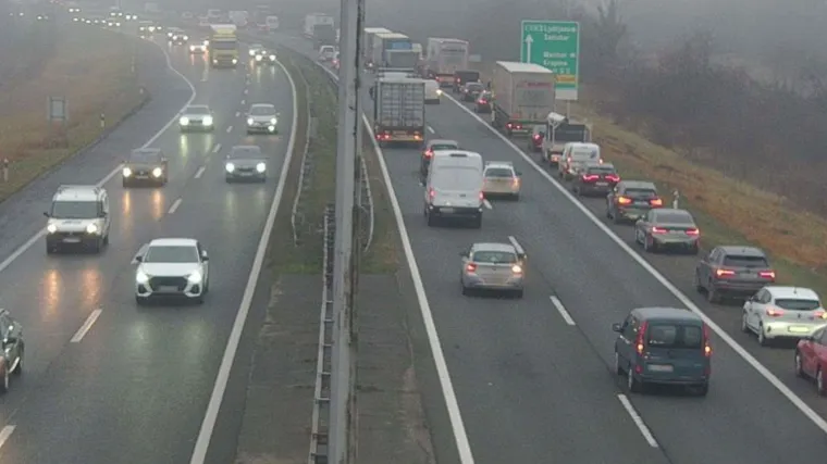 Kolone vozila zbog prometne nesreće na autocesti, HAK poslao upozorenje vozačima