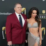 Legendarni trener hrvatskih korijena u vezi s 50 godina mlađom misicom: 'Volimo se javno'