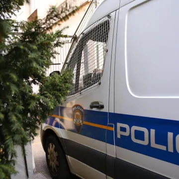 Pali s kokainom u vrijednosti 2 milijuna eura: Skrivali ga u nektarinama