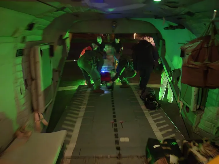 Drama u noći: Vojska spa&scaron;avala tek rođene blizance, prevozili ih u inkubatorima!