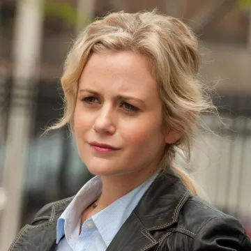 U 46. godini preminula je popularna glumica: Potresna izjava roditelja &scaron;okirala fanove