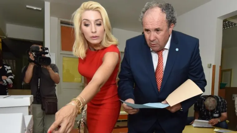 Fani izribala Keruma: 'Ima &scaron;ofera koji ga vozi, ovo je bilo nepotrebno...'