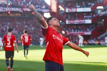 Pogledajte službeni gol godine: Briljantne škarice s 20 metara ostavljaju bez daha