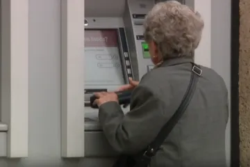 Umirovljenici ljuti zbog 13. mirovine: 'Pa dajte, &scaron;ta je &scaron;est eura...ne mogu vjerovati'