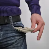 Kraj prosinca donosi bankrot za ova četiri znaka: Blagdani će im potpuno isprazniti džepove