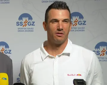 Ubojiti centarfor dana&scaron;njice plemenitim činom odu&scaron;evio najmlađe u Manchesteru