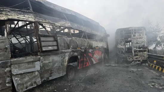 Za sudar osam autobusa i tri auta na autocesti kriva je magla! Najmanje 13 mrtvih i 75 ozlijeđenih