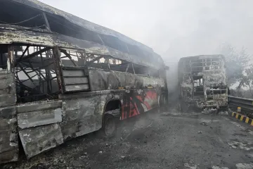 Za sudar osam autobusa i tri auta na autocesti kriva je magla! Najmanje 13 mrtvih i 75 ozlijeđenih