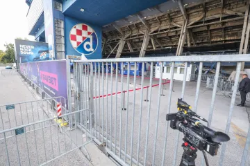 Dobili smo odgovor Dinama na situaciju sa Slavkom I&scaron;tvanićem koji prosvjeduje ispred stadiona