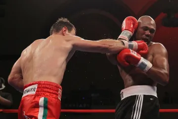 HELL Boxing Kings: Sudar legendi Erdeija i Végha trese Budimpeštu