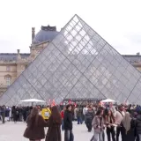 Galerije zatvorene od opasnosti od uru&scaron;avanja, voda o&scaron;tetila dokumente: &Scaron;to je 'trulo' u Louvreu?