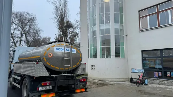 U zagrebačkom vrtiću otkrivena Legionella, u obližnjoj &scaron;koli zabrinuti! 'Recite djeci da ne piju vodu'