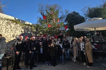 Dok drugi prodaju, oni prikupljaju: Advent u Donjem Humcu podsjetio na prave vrijednosti Božića