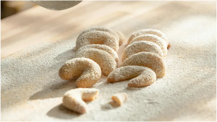 Recept bez glutena: Pripremite savr&scaron;eno prhke i mirisne vanilin kiflice koje se tope u ustima