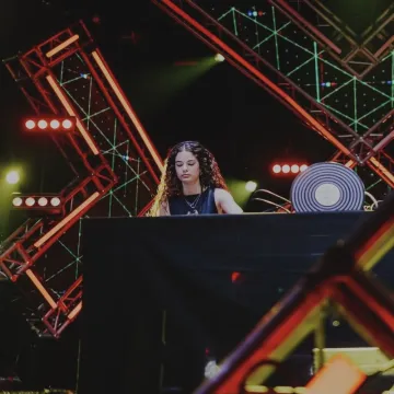 Kad se spoje glazba i dizajn: Studentica i DJ-ica redizajnirala glazbenu novinarsku nagradu