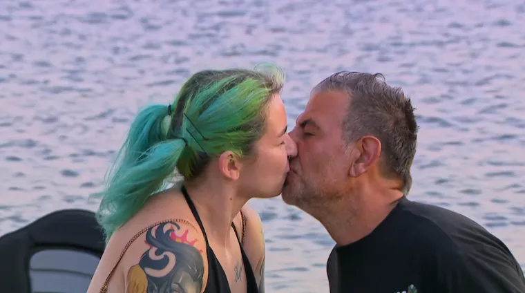 Nakon novog spoja Maya je sve veća prijetnja Kseniji, a Josip E. ponovno ljubio Iris