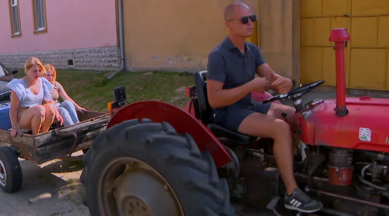 Nakon novog spoja Maya je sve veća prijetnja Kseniji, a Josip E. ponovno ljubio Iris